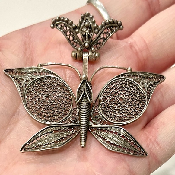 VTG DGS Turkey 925 Sterling Silver Filigree Butterfly 2" 9g Pendant Pre-owned - Picture 3 of 6